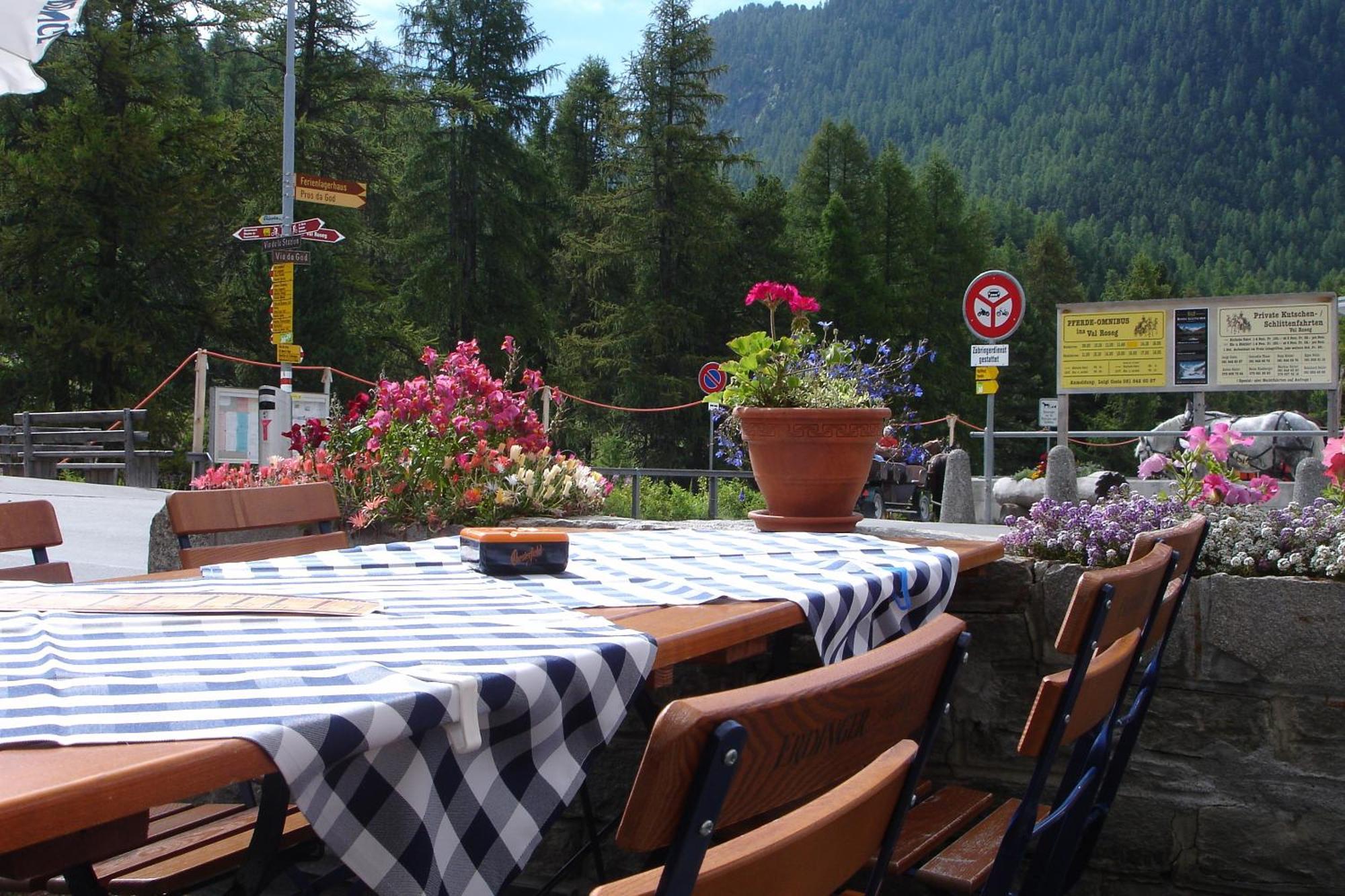 Hotel Station Pontresina Exterior foto